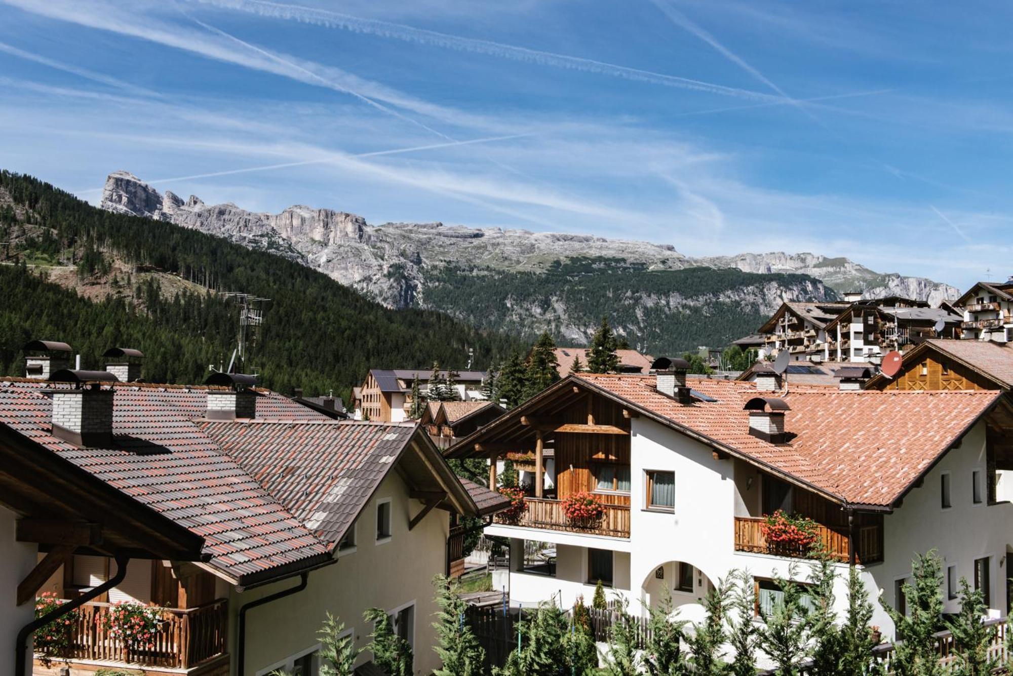 Apartments Da La Vedla Flats San Cassiano  Exteriér fotografie